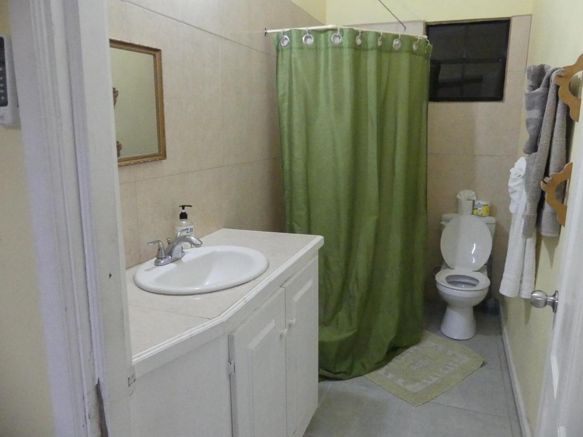 Southern Haven Guesthouse Laborie Esterno foto