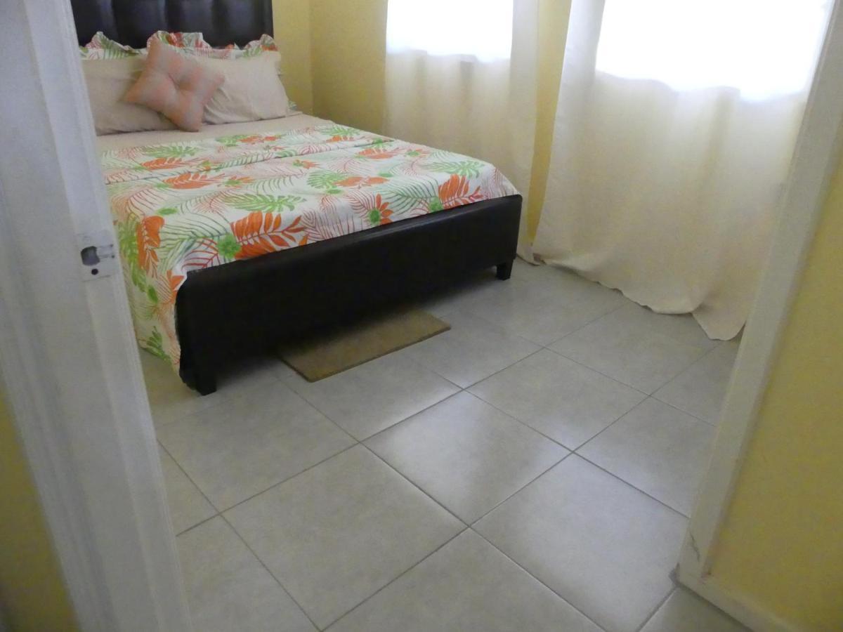 Southern Haven Guesthouse Laborie Esterno foto