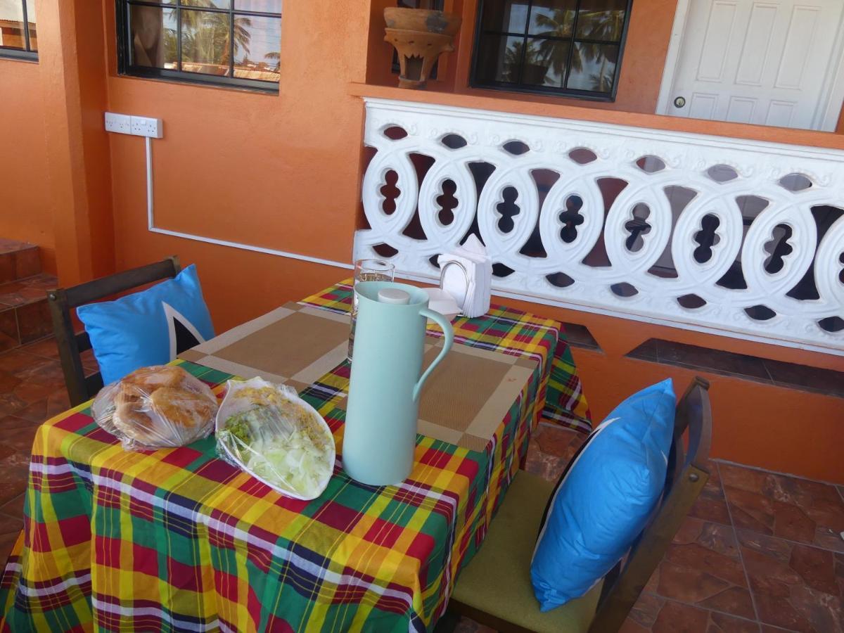 Southern Haven Guesthouse Laborie Esterno foto